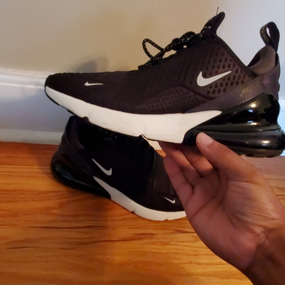 Nike Air Max 270